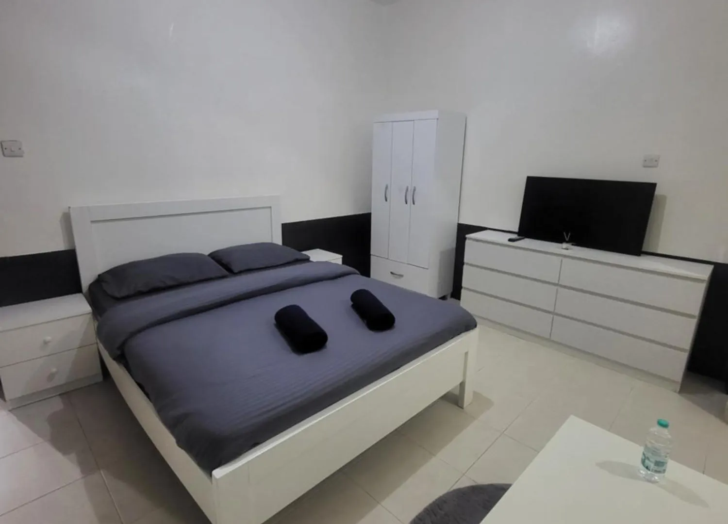 Vashi Full Studio Apartment Абу-Даби